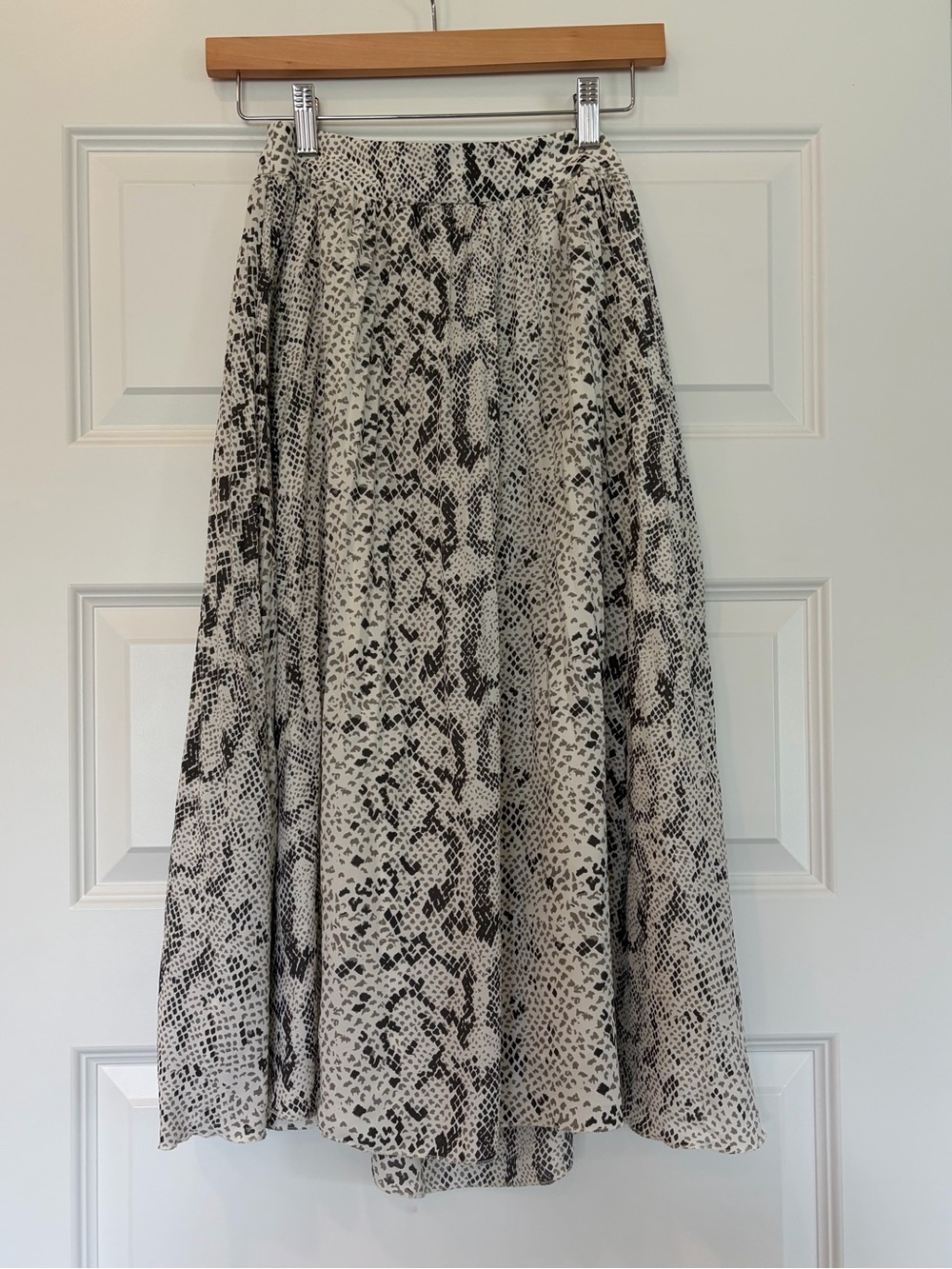 J. Crew Snake-Print Midi Pleated Skirt in Black and Cream Size 2